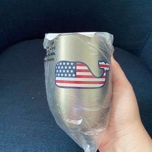 BRAND NEW Vineyard Vines Tumblr